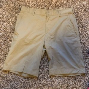 Men’s Nike Golf Shorts Size 34